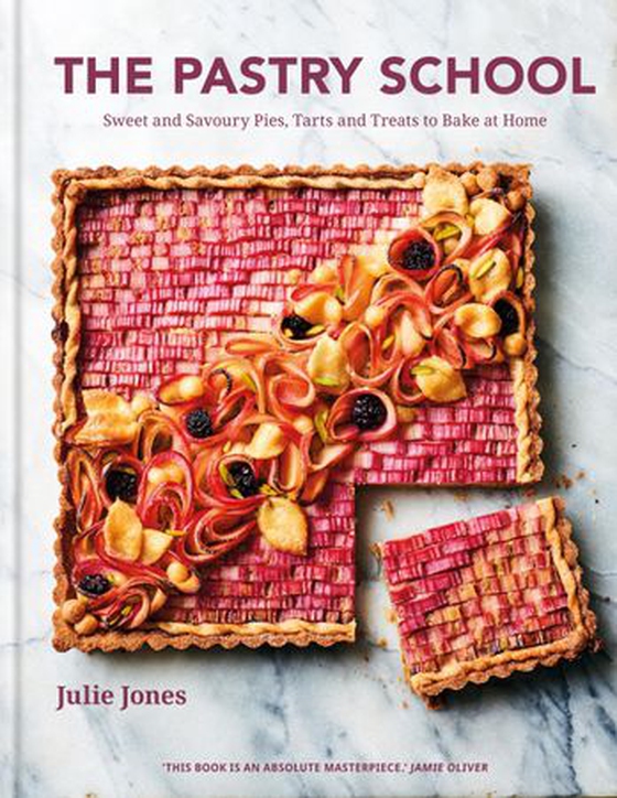 The Pastry School - Sweet and Savoury Pies, Tarts and Treats to Bake at Home (ebok) av Julie Jones